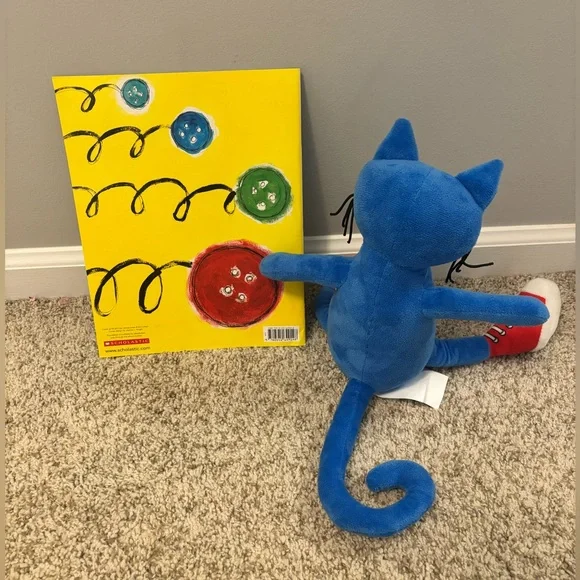 Pete the Cat Plush Stuffed Animal & Pete the Cat and his four groovy buttons - Picture 3 of 6